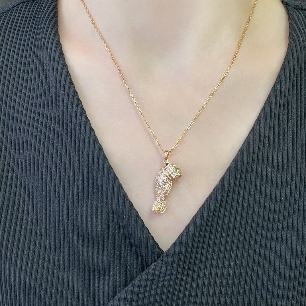 CTNV032 18K White Gold Diamond Onyx Emerald Panthere De Cartier Pendant Necklace - ccjewelryacc