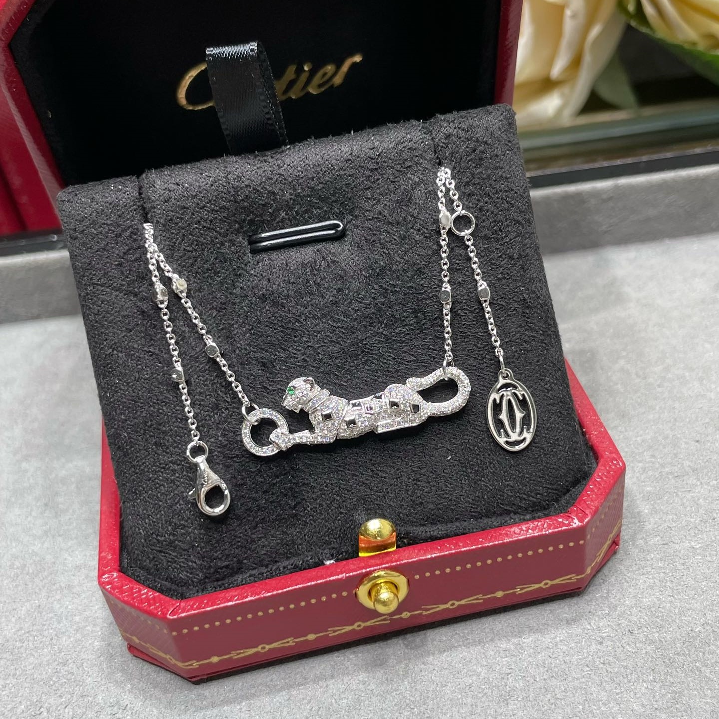 CTNV030 18K Gold Panthère de Cartier pendant, paved - ccjewelryacc