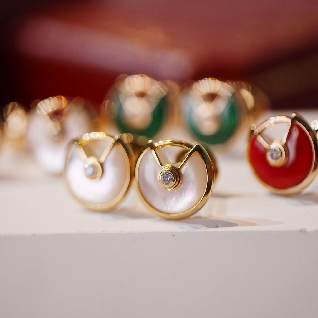 CTEV057 18K Cartier Amulette De Cartier Onyx Diamond Earrings - ccjewelryacc