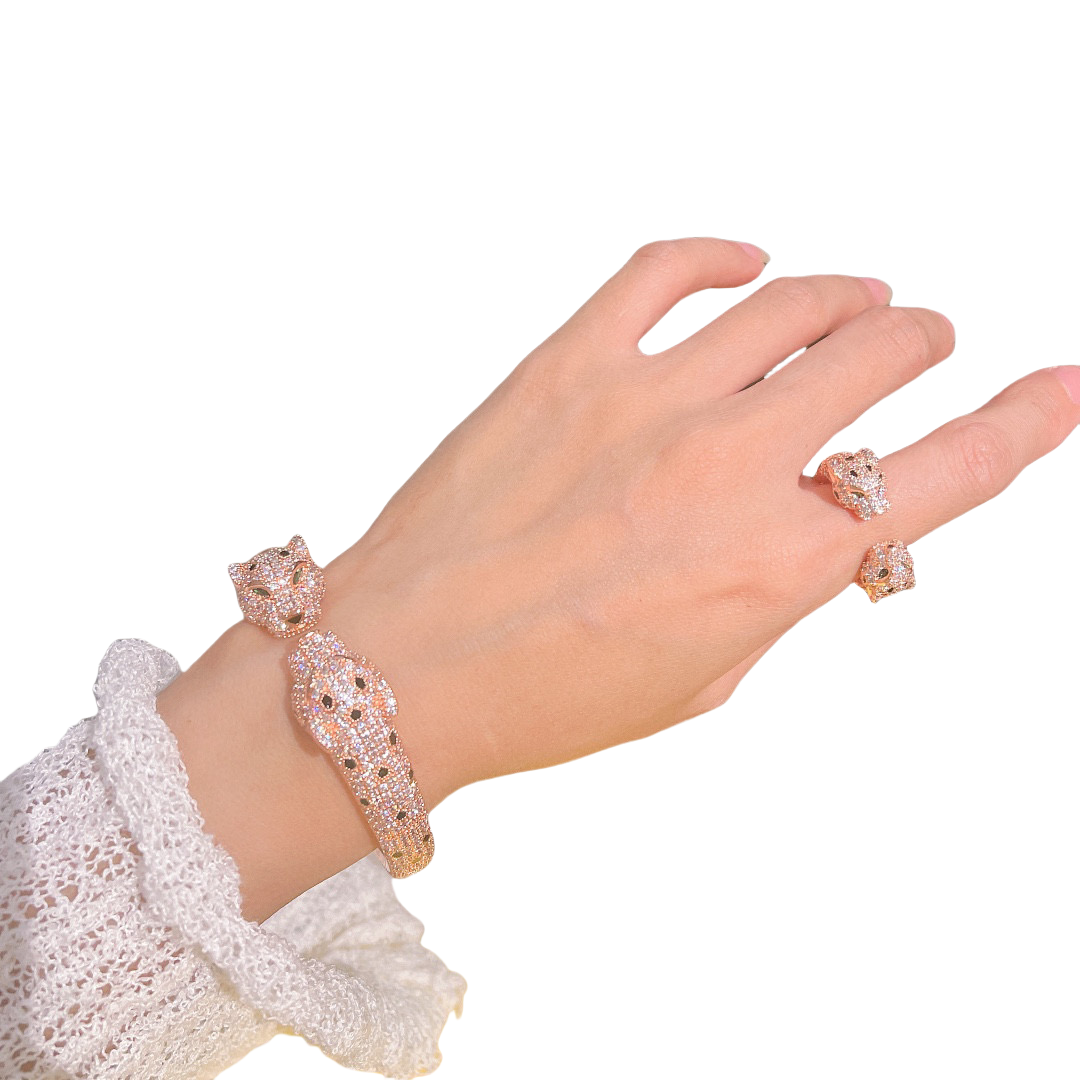 CTSV041 18k Panthère de Cartier bracelet, articulated, paved - ccjewelryacc