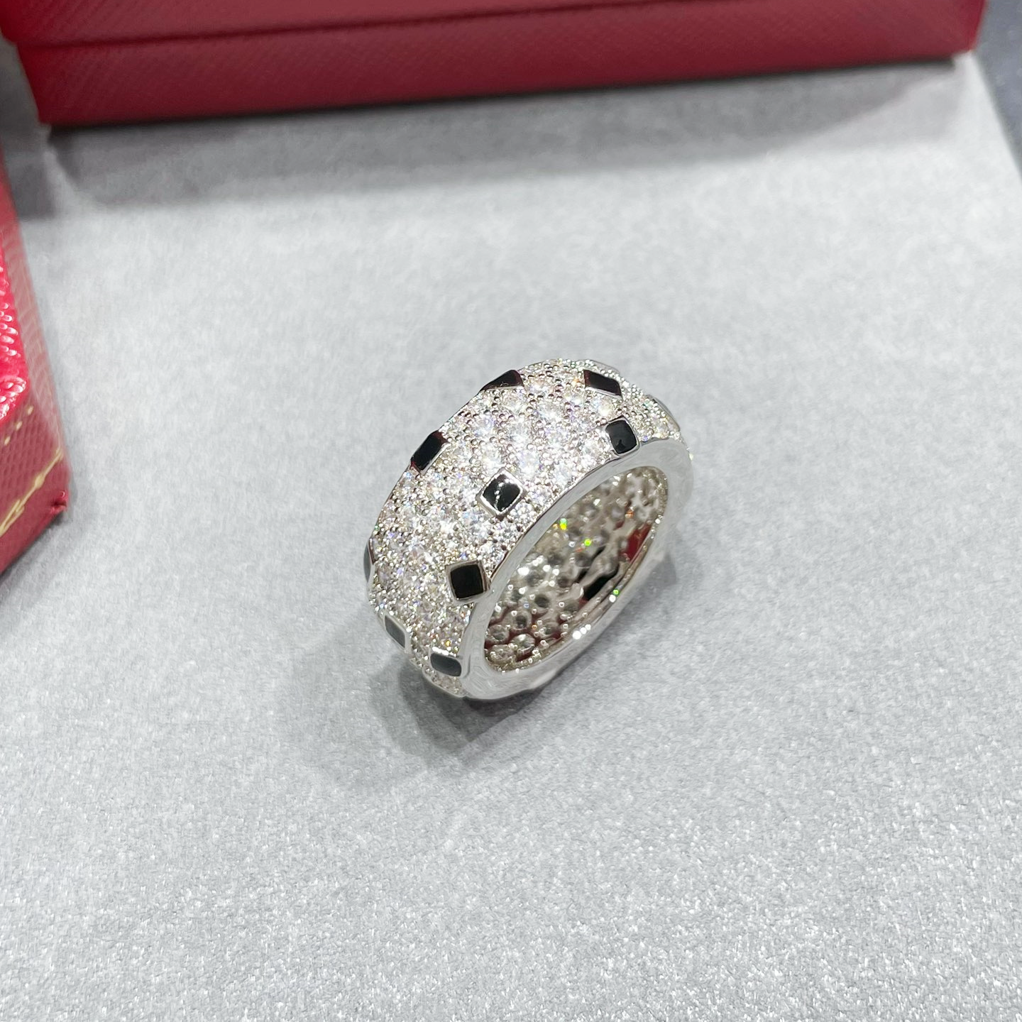 CTR011 18k white gold Panthère de Cartier ring,  paved - ccjewelryacc
