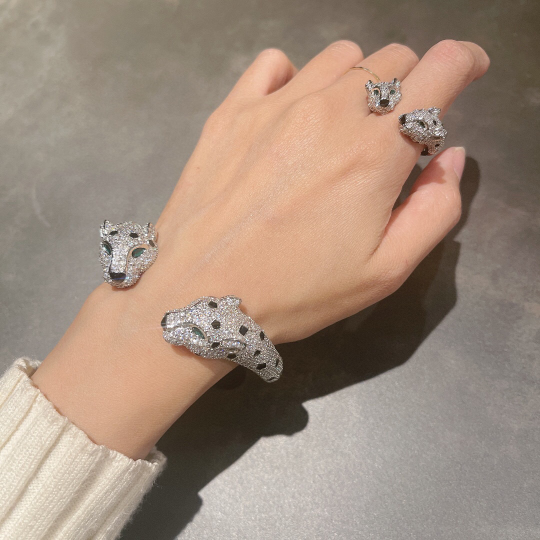 CTS035 18k Panthère de Cartier bracelet, paved - ccjewelryacc