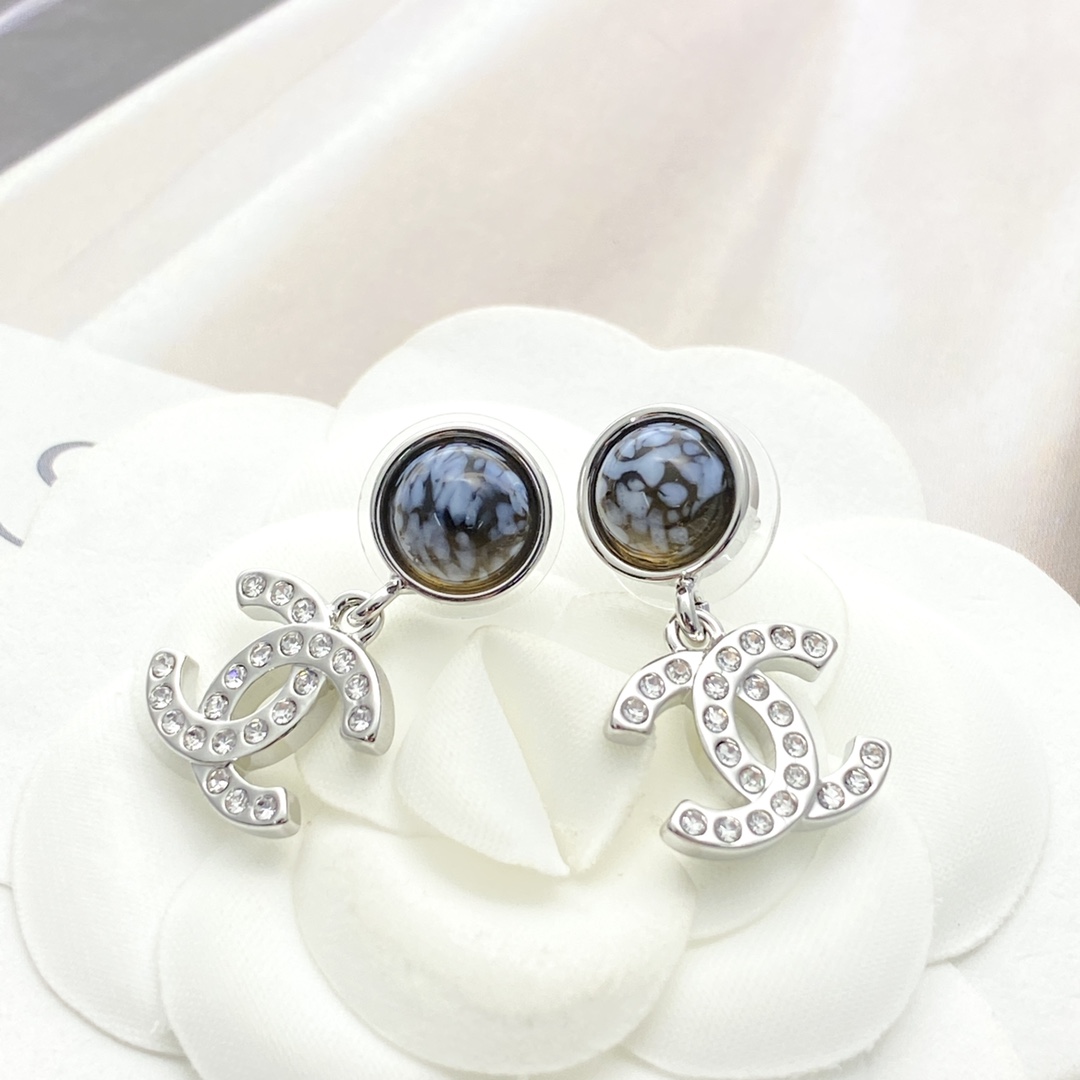 CCE356 Chanel minium blue crystal cc logo drop earrings - ccjewelryacc