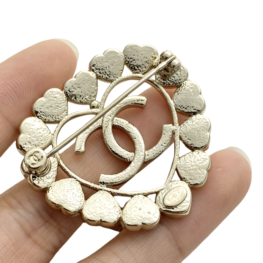 BCB591 Chanel Heart crystal CC LOGO brooch pin - ccjewelryacc