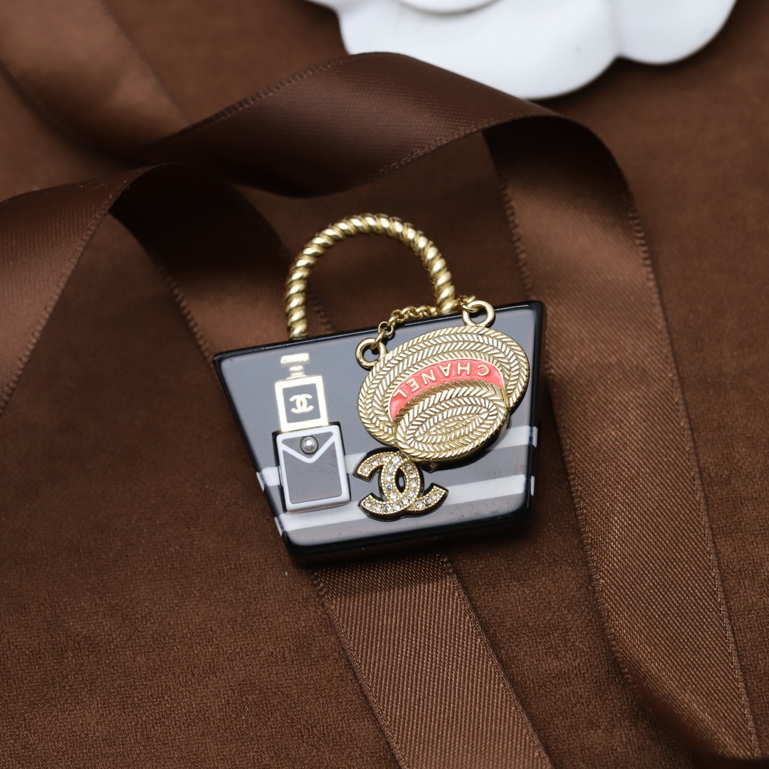 BCB598 Chanel Flower basket straw hat acrylic brooch - ccjewelryacc