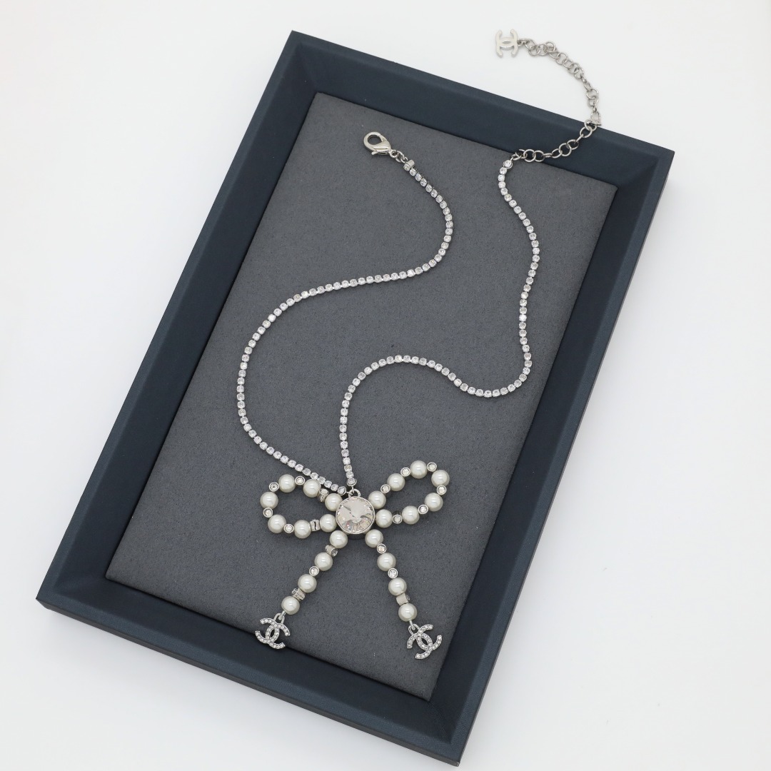 CCN221 Chanel White gold crystal pearl bow tassels necklace - ccjewelryacc