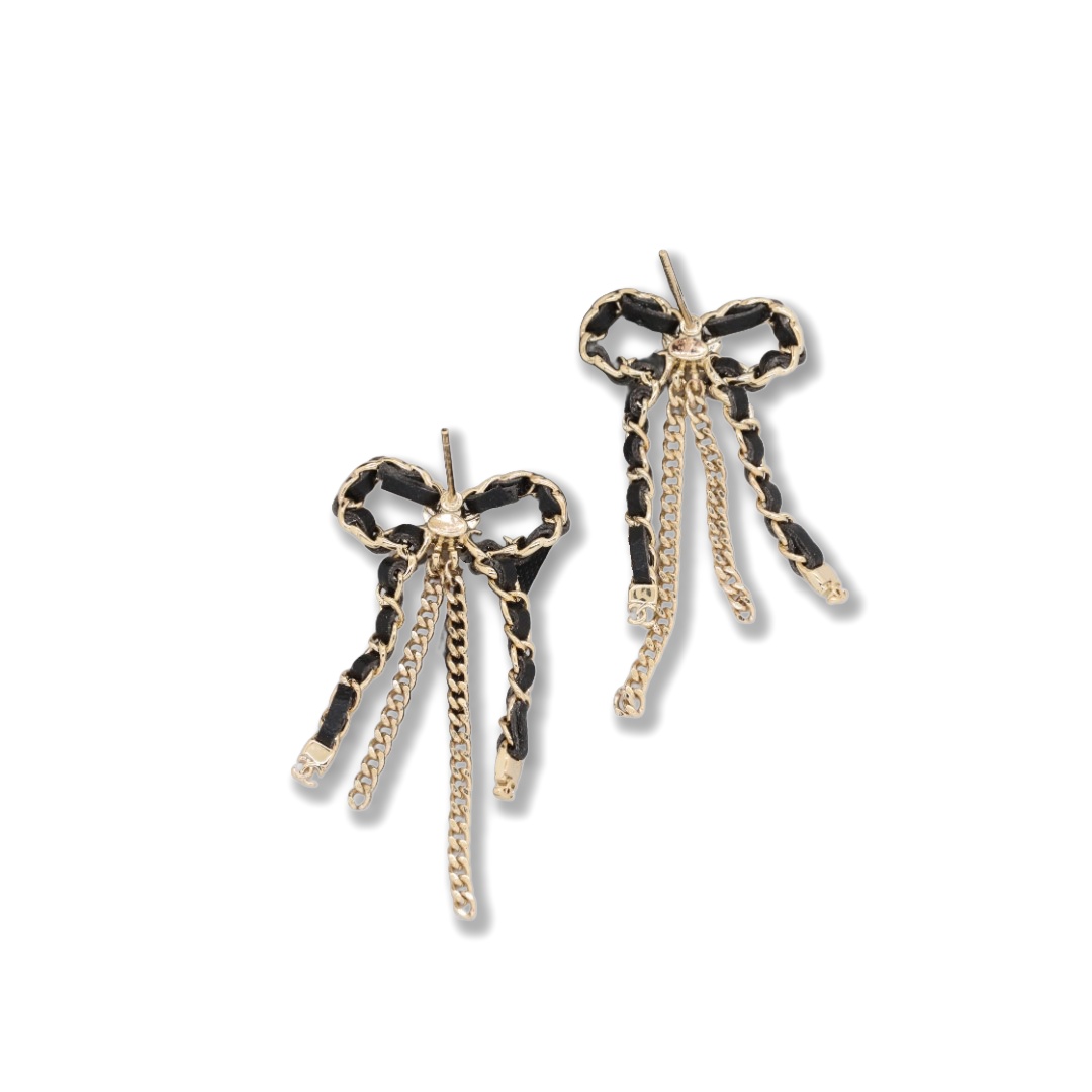 CCE368 Chanel metal and leather bow tassels earrings for women - ccjewelryacc