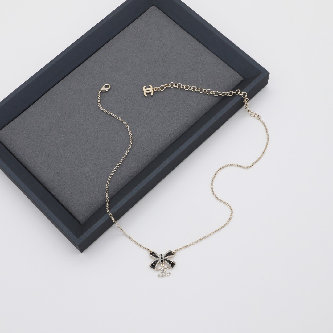 CCN141 Chanel Black enamel Bow with crystal cc logo pendant necklace for women - ccjewelryacc