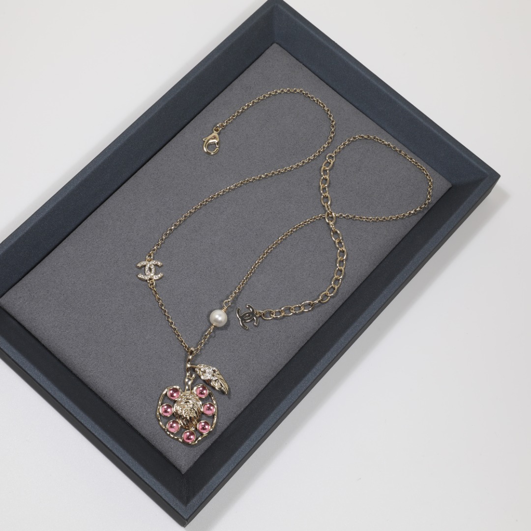 CCN178 Chanel hollow-out crystal Peaches pendant necklace for women - ccjewelryacc