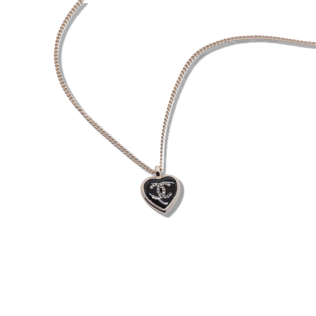 CCN157 Chanel heart pendant necklace for women - ccjewelryacc