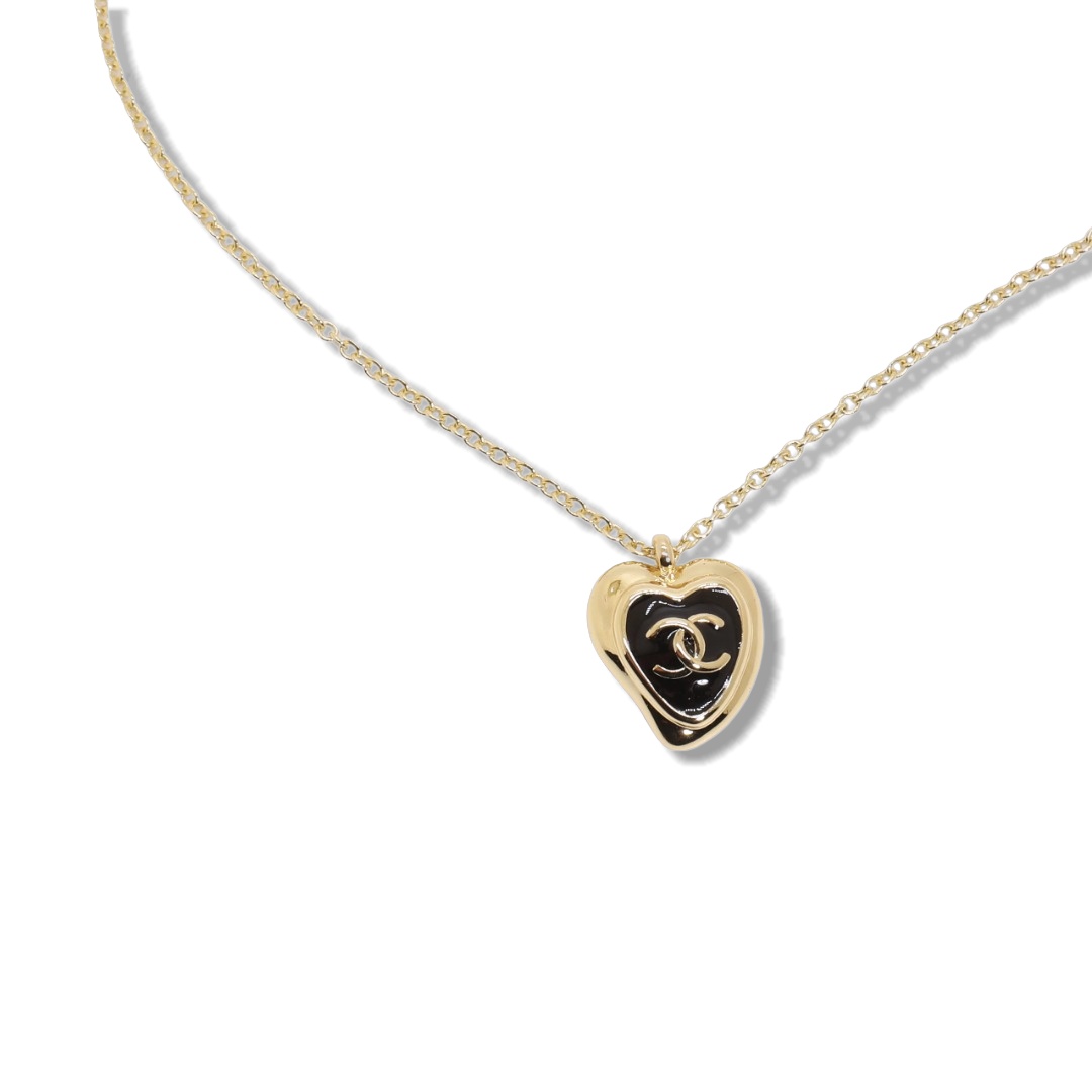 CCN204 Chanel Black enamel heart pendant necklace for women - ccjewelryacc