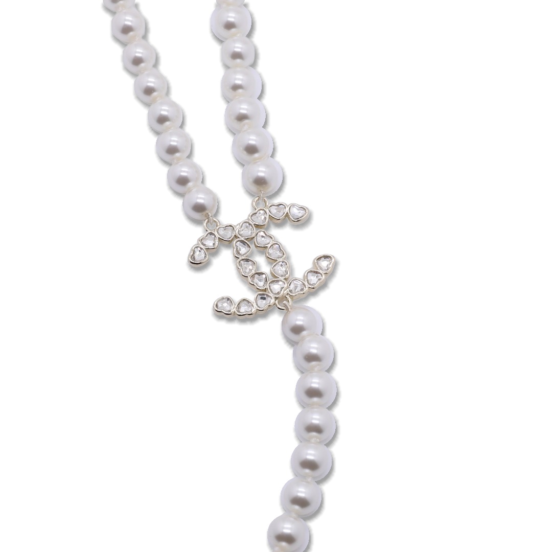 CCN158 Chanel crystal heart cc logo pearl necklace for women - ccjewelryacc