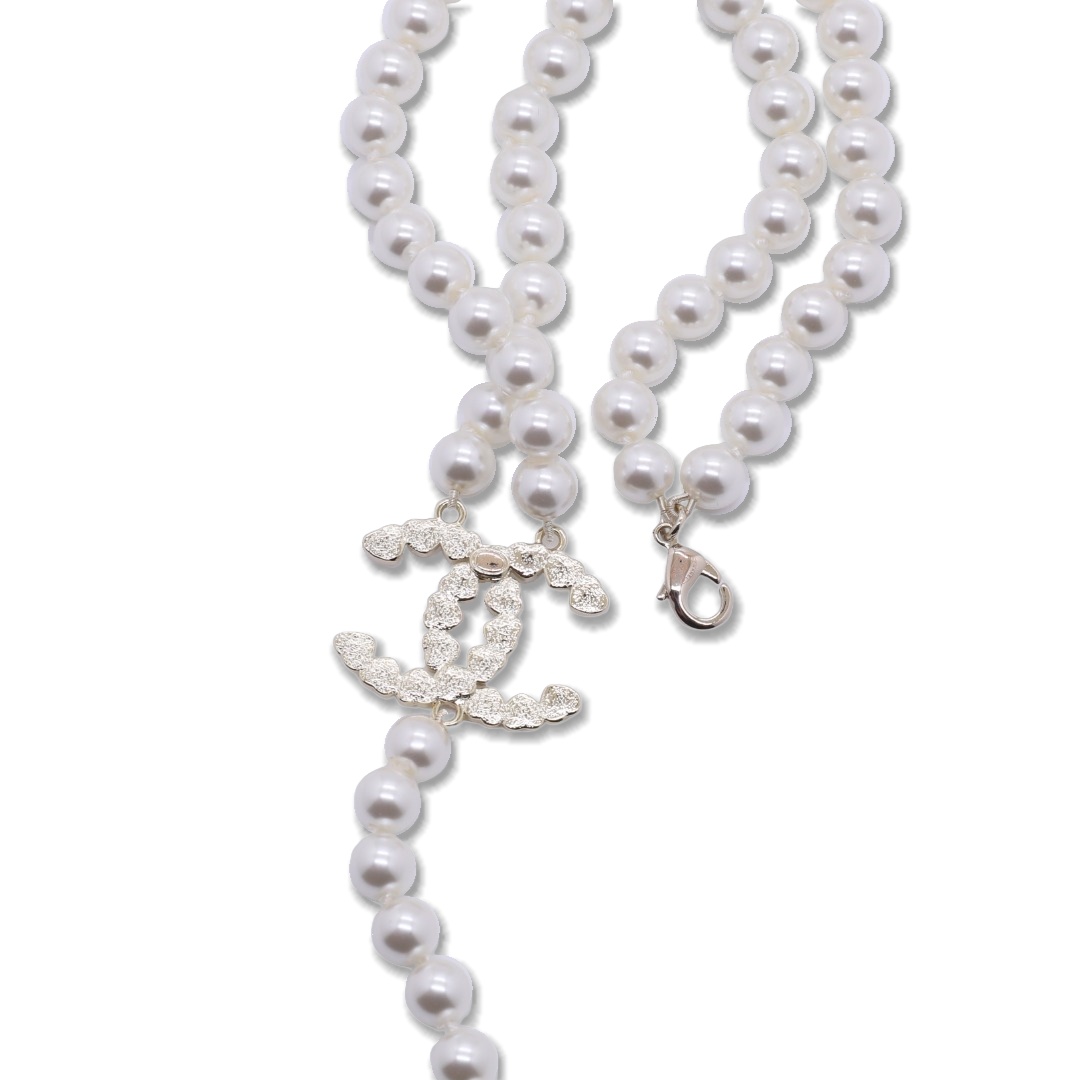 CCN158 Chanel crystal heart cc logo pearl necklace for women - ccjewelryacc