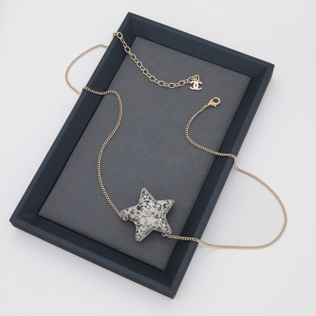 CCN139 Chanel hollow-out star choker necklace for women - ccjewelryacc