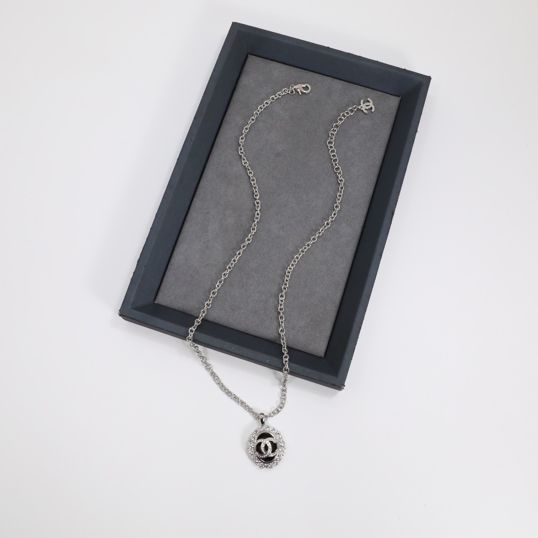 CCN255 Chanel Pendant Necklace - ccjewelryacc