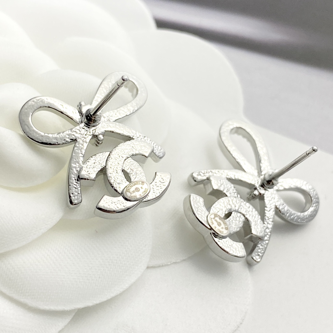 CCE652 Chanel chain bow with crystal cc logo dangle earrings - ccjewelryacc