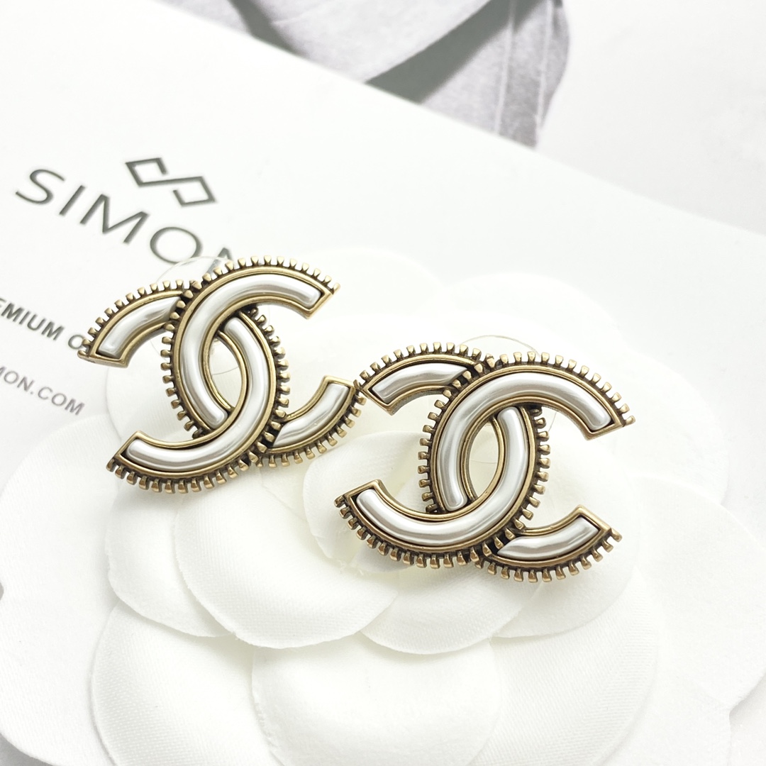 CCE666 Vintage chanel cc logo dangle Earring For Women - ccjewelryacc