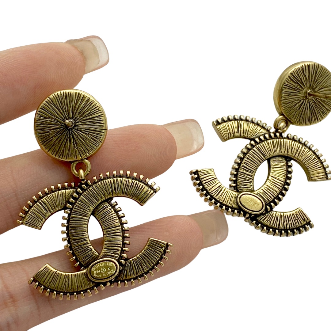 CCE666 Vintage chanel cc logo dangle Earring For Women - ccjewelryacc