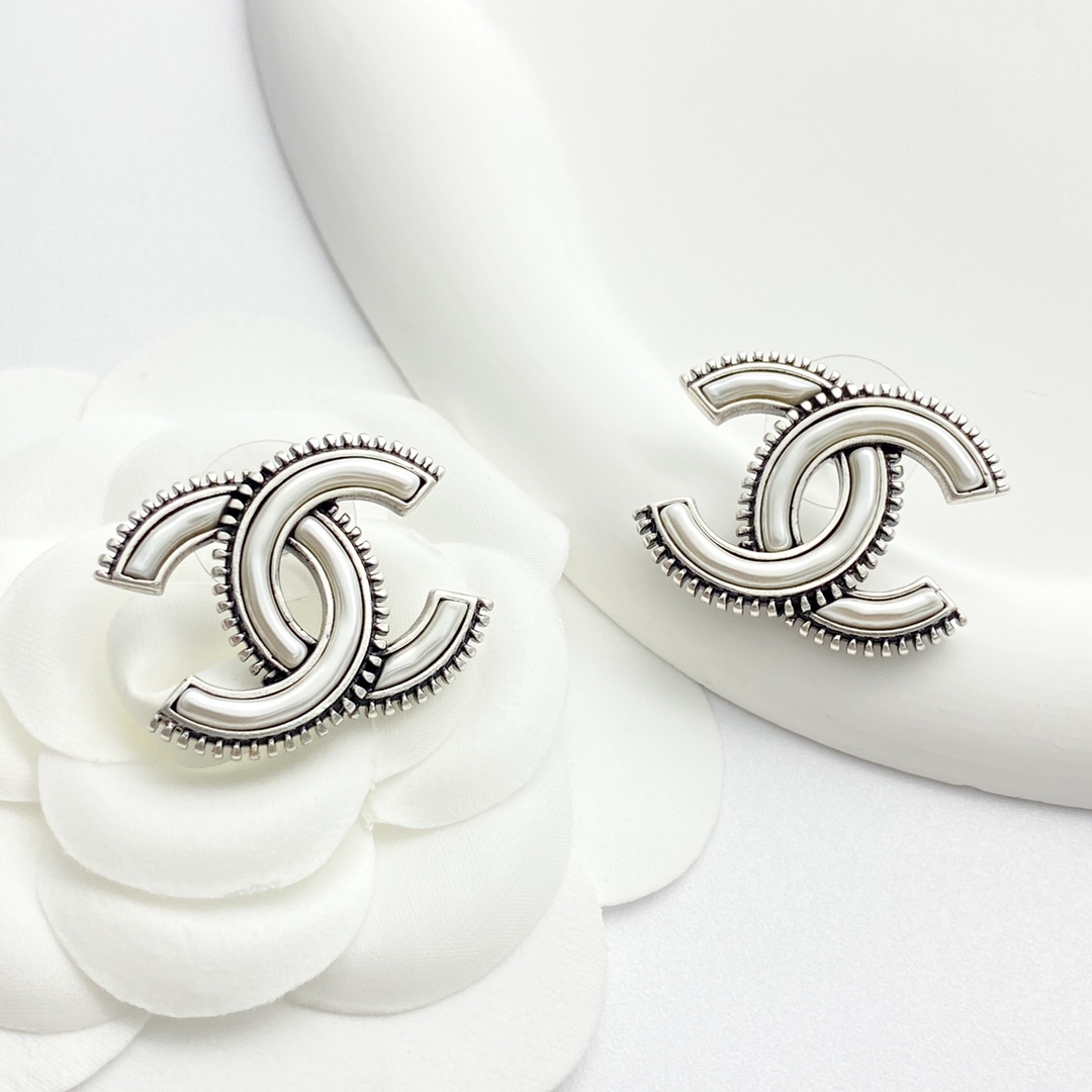 CCE666 Vintage chanel cc logo dangle Earring For Women - ccjewelryacc