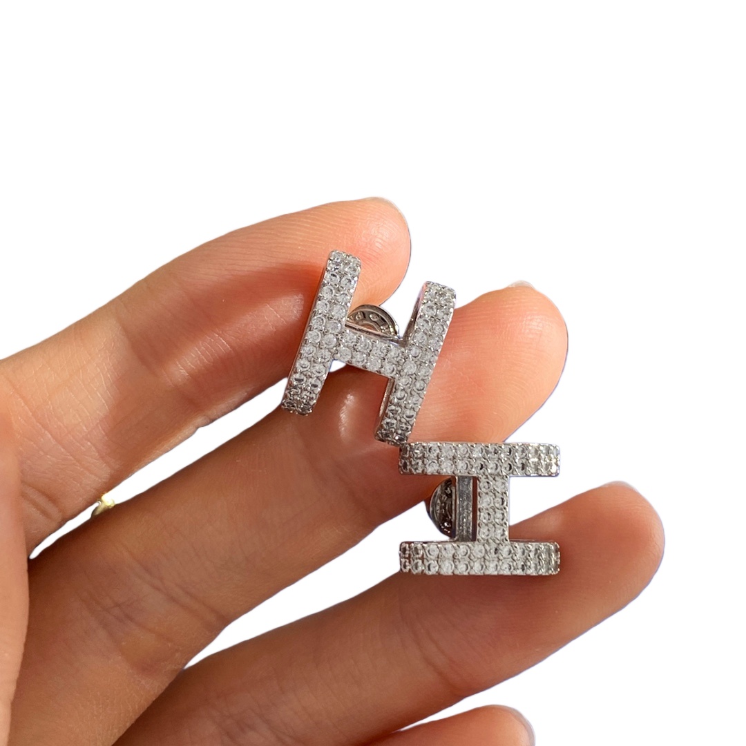 HME002 Sparkling Diamond Hermes H stud earrings - ccjewelryacc