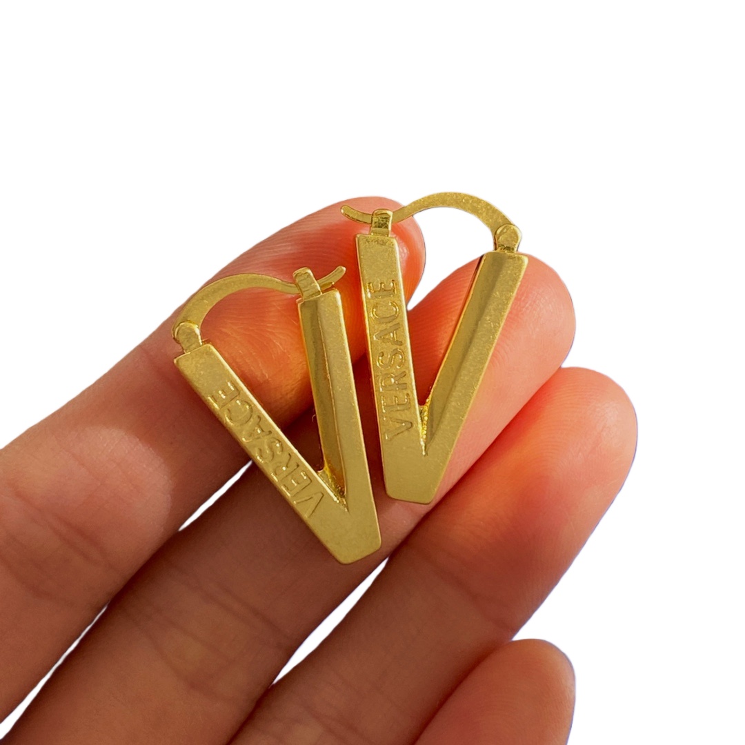 VSE066 Versace v Hoop earrings - ccjewelryacc