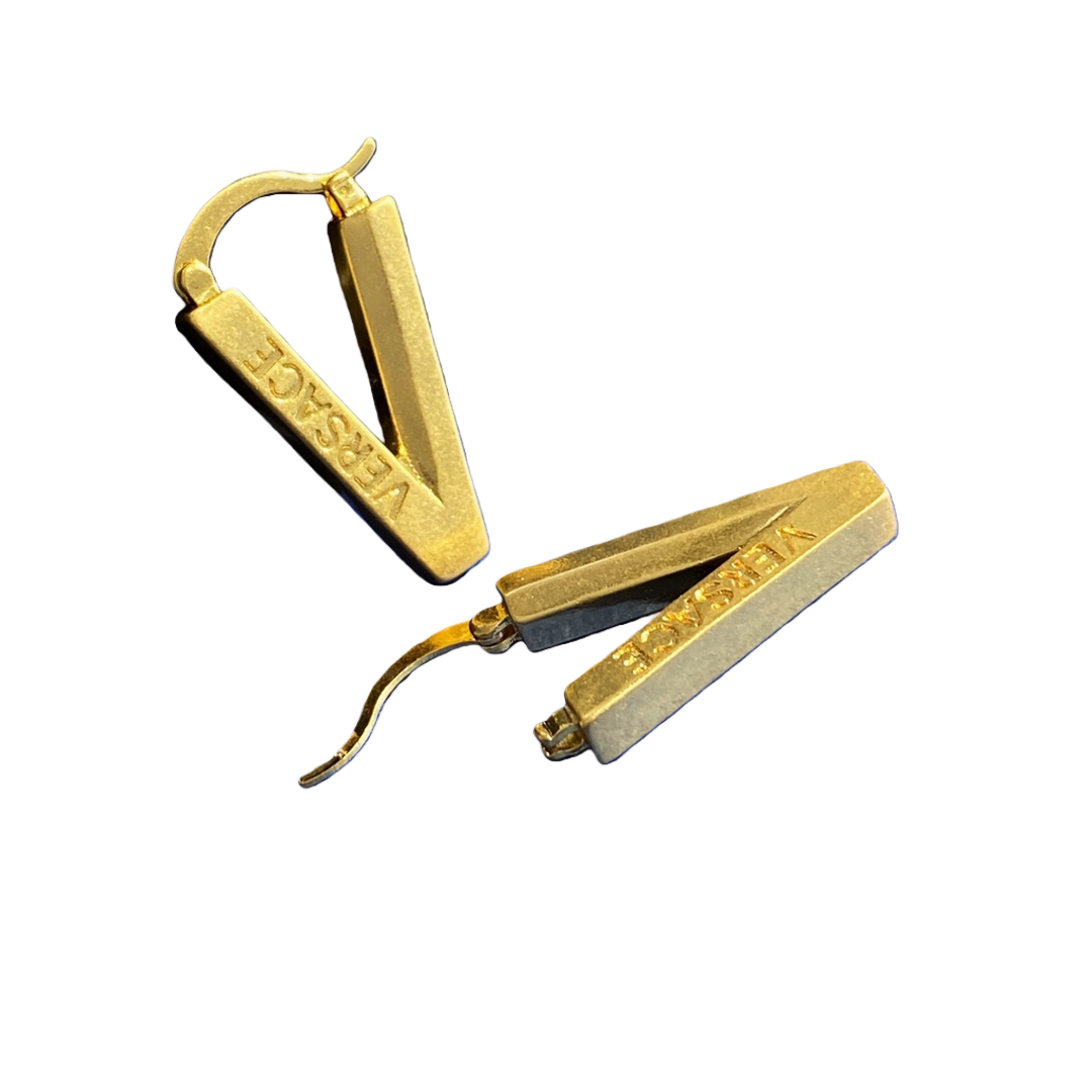 VSE066 Versace v Hoop earrings - ccjewelryacc