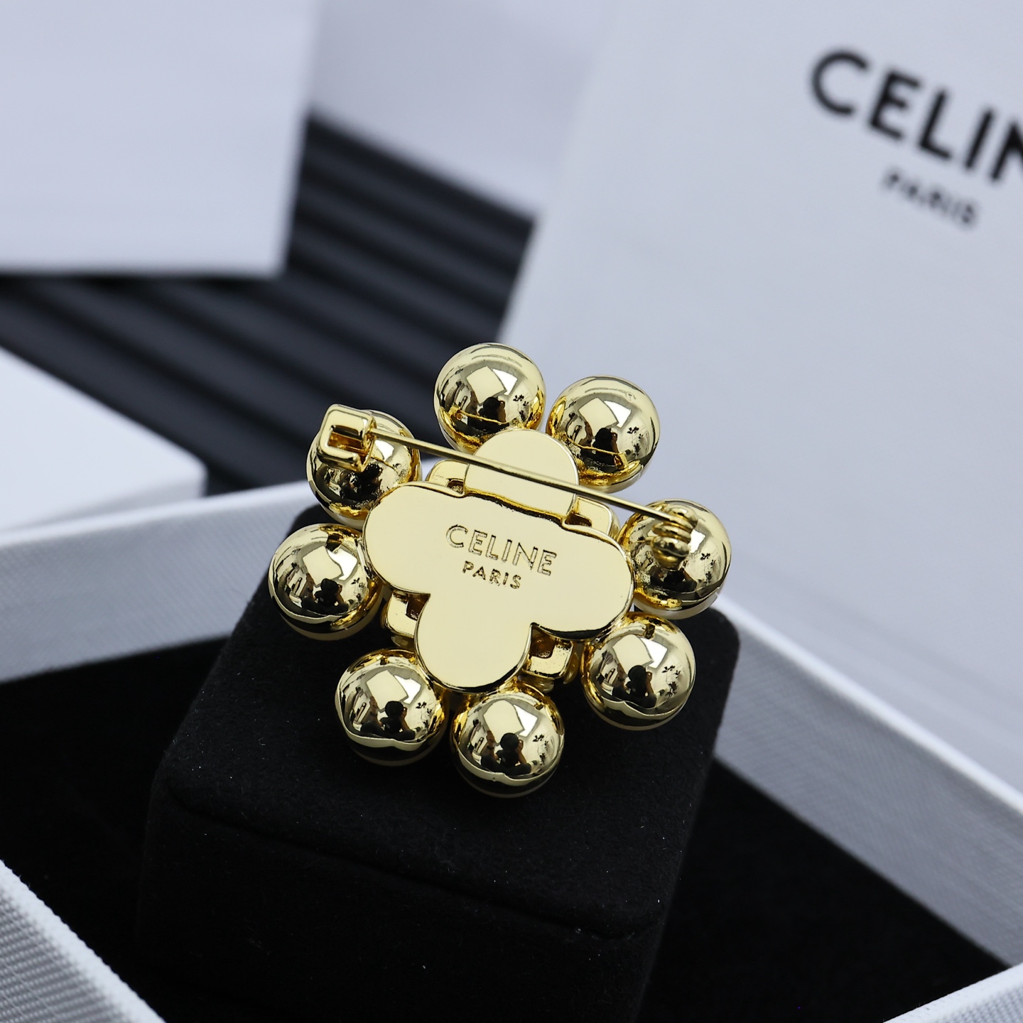 CLB005  Les Perles Celine Brooch in Strass, Resin Pearls, Brass with Gold Finish - ccjewelryacc