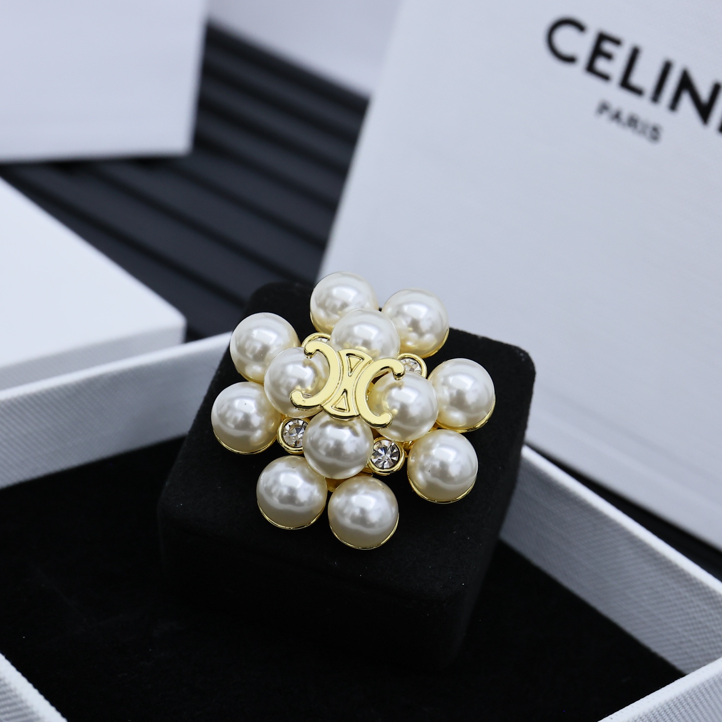 CLB005  Les Perles Celine Brooch in Strass, Resin Pearls, Brass with Gold Finish - ccjewelryacc