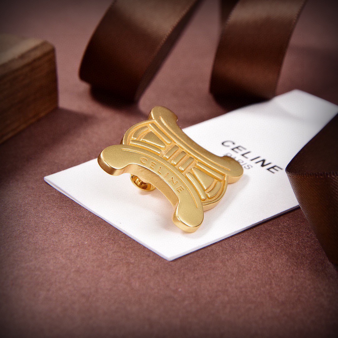 CLB010 Celine Triomphe Brooch & pin - ccjewelryacc