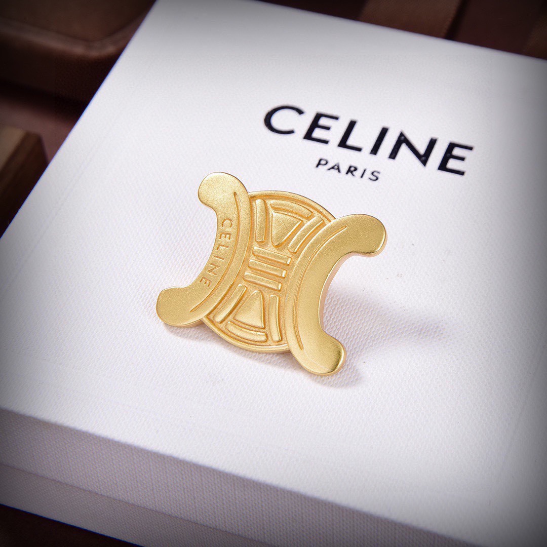 CLB010 Celine Triomphe Brooch & pin - ccjewelryacc