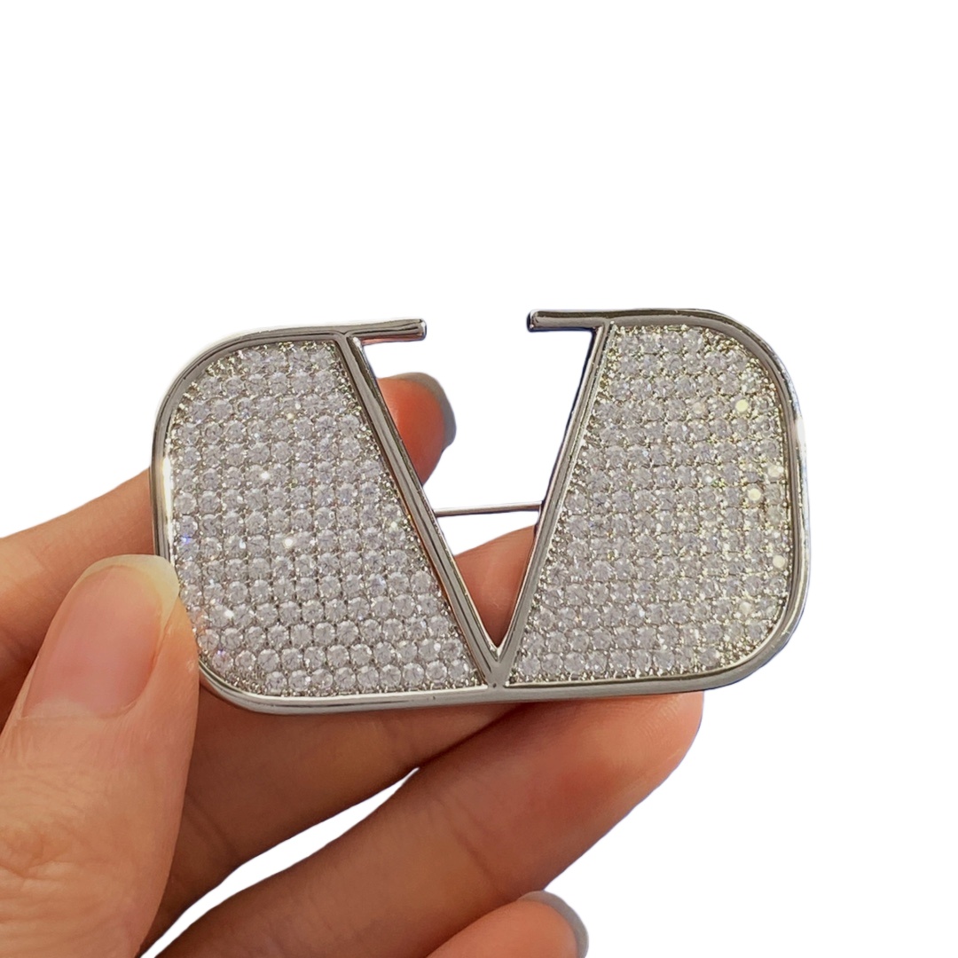 VTB007 Valentino Garavani Pin & brooche Paved - ccjewelryacc