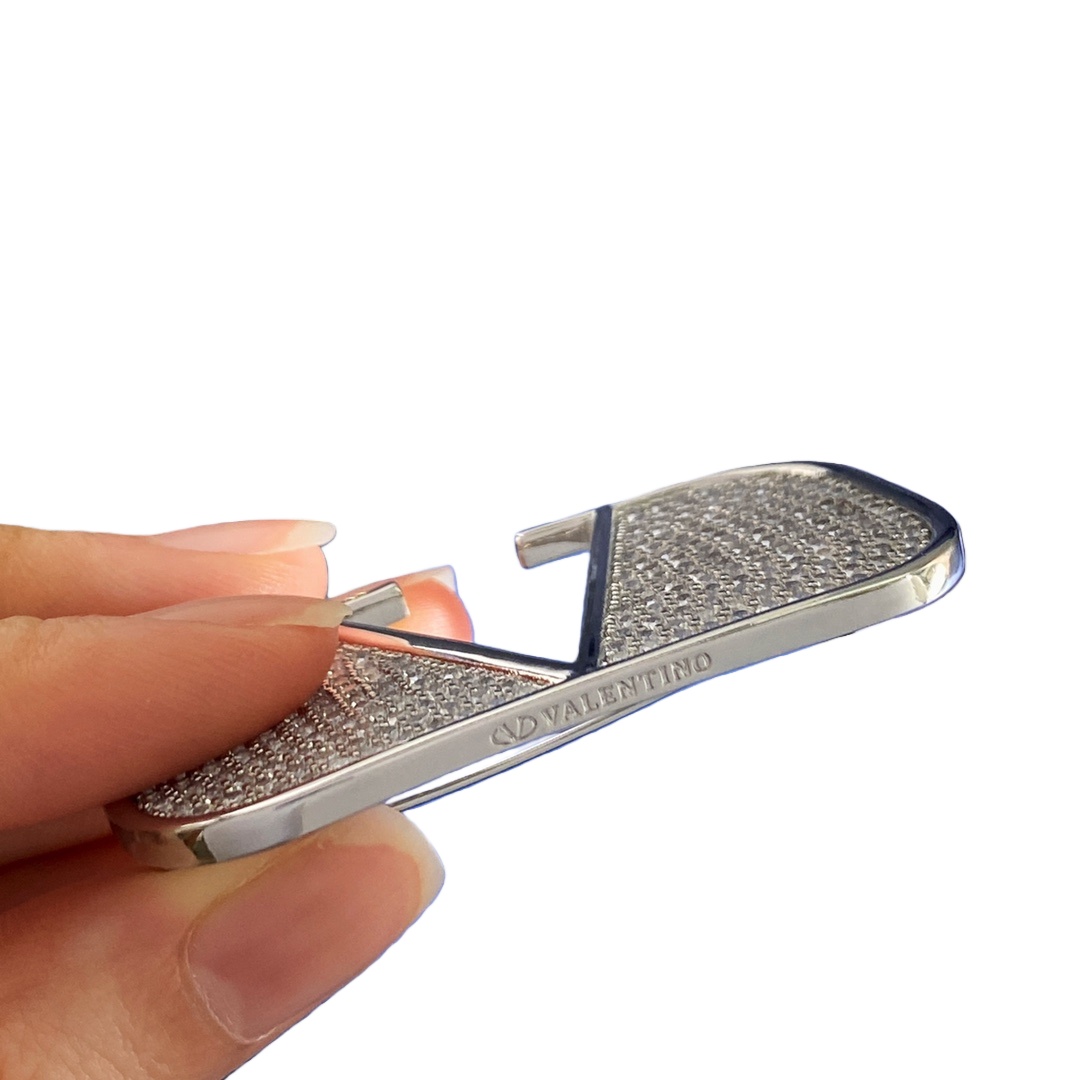 VTB007 Valentino Garavani Pin & brooche Paved - ccjewelryacc
