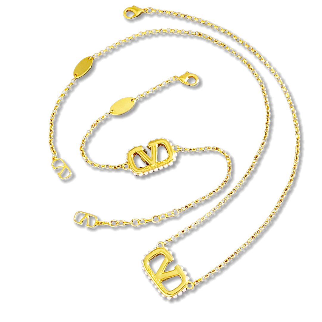 VTN045 Full crystal pearl VLOGO pendant Necklace - ccjewelryacc