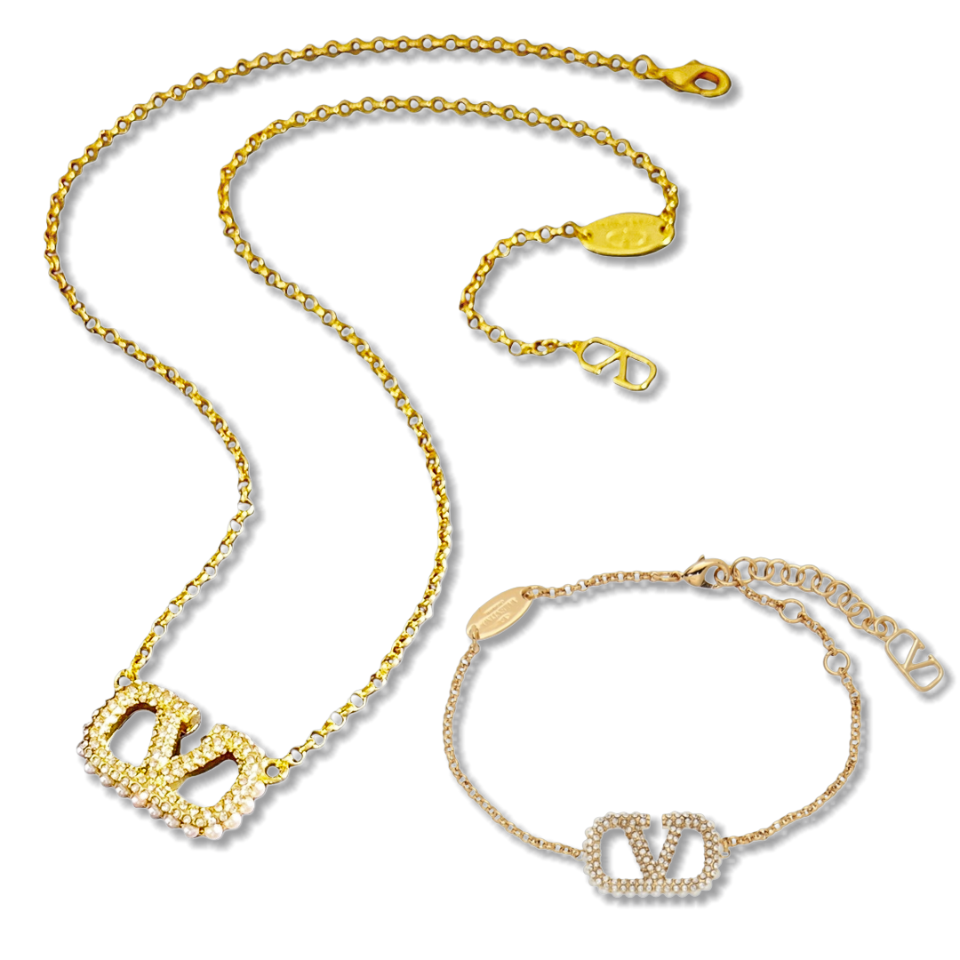 VTN045 Full crystal pearl VLOGO pendant Necklace - ccjewelryacc