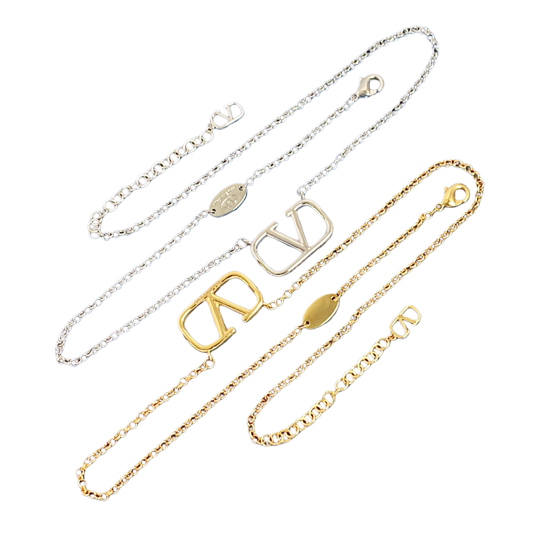 VTN033 Valentino Garavani VLogo Signature Pendant Necklace - ccjewelryacc