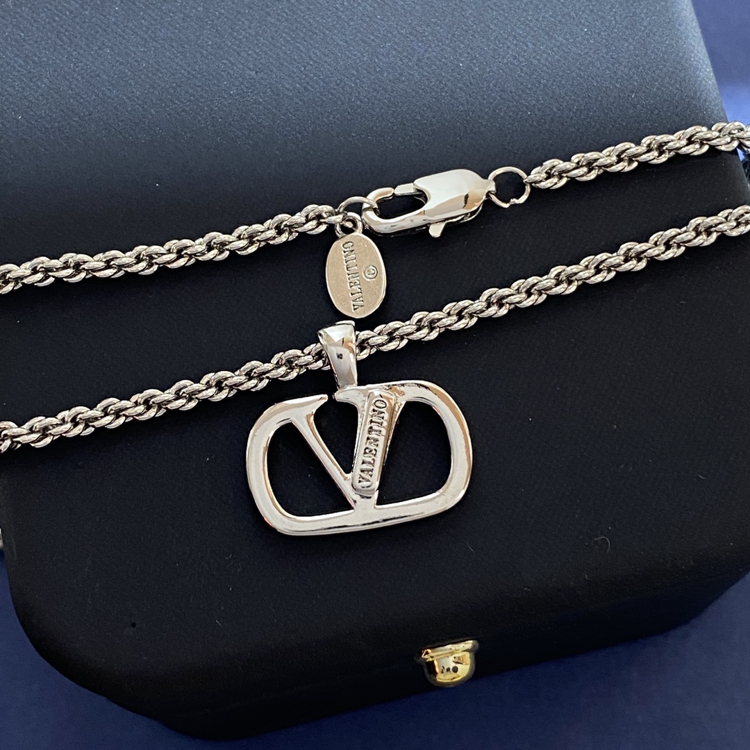 VTN006 Valentino Garavani VLogo Signature Pendant  Necklace - ccjewelryacc