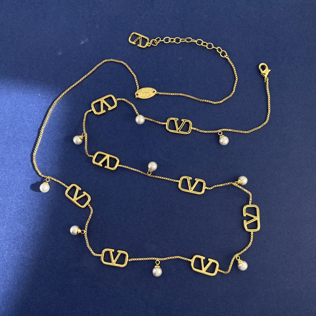 VTN029 Valentino Garavani VLogo Signature Long chain sweater necklace - ccjewelryacc