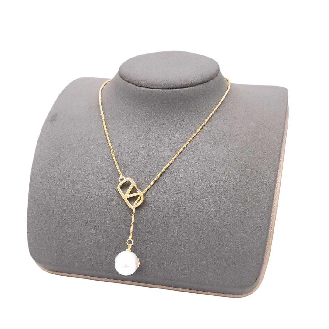 VTN023 Valentino Garavani lockstud pearl pendant necklace - ccjewelryacc