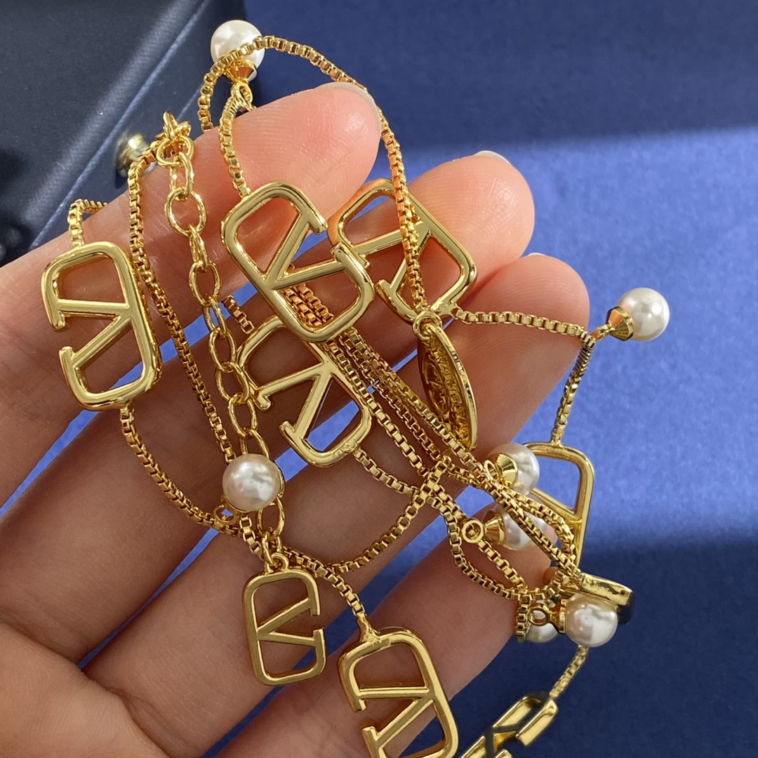 VTN029 Valentino Garavani VLogo Signature Long chain sweater necklace - ccjewelryacc