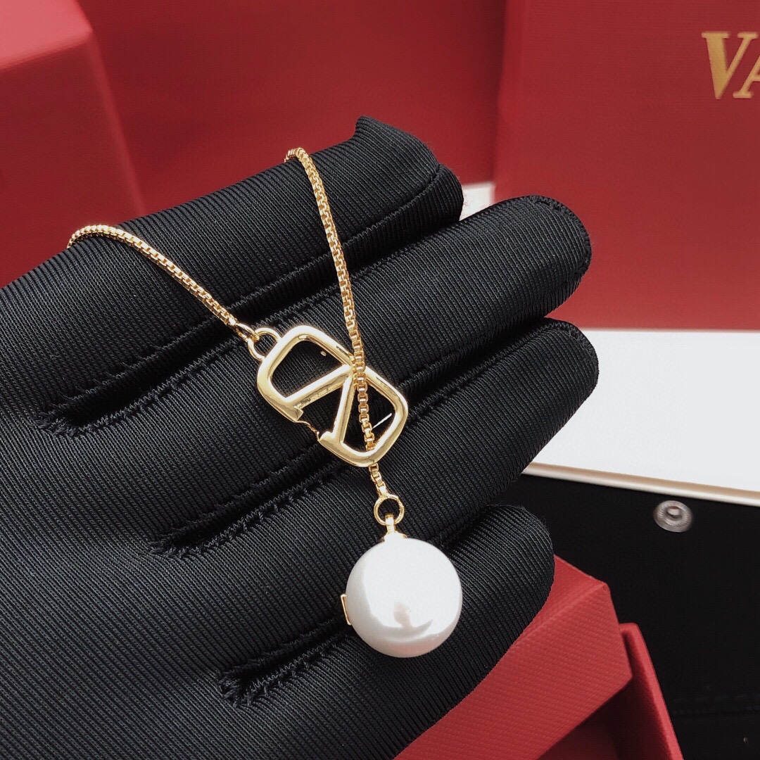 VTN023 Valentino Garavani lockstud pearl pendant necklace - ccjewelryacc