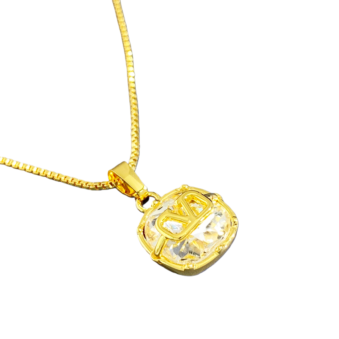 VTN026  V Logo zircon crystal pendant Necklace - ccjewelryacc