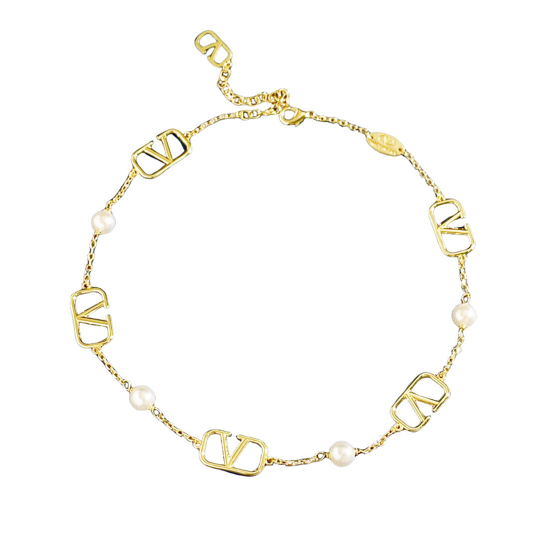 VTN035 Vlogo Signature Metal Necklace With Crystals And Pearls - ccjewelryacc