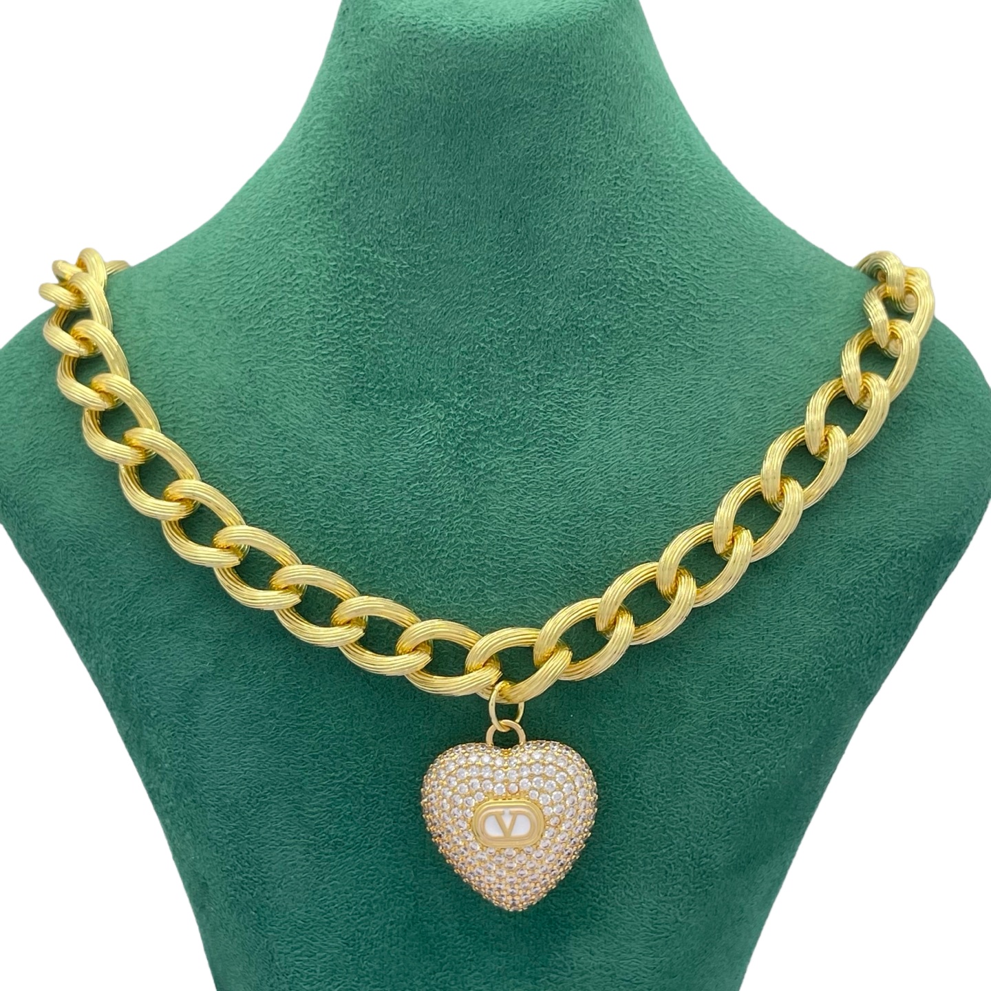 VTN057 Valentino Garavani COEUR ROYAL Metal enamel crystal - ccjewelryacc