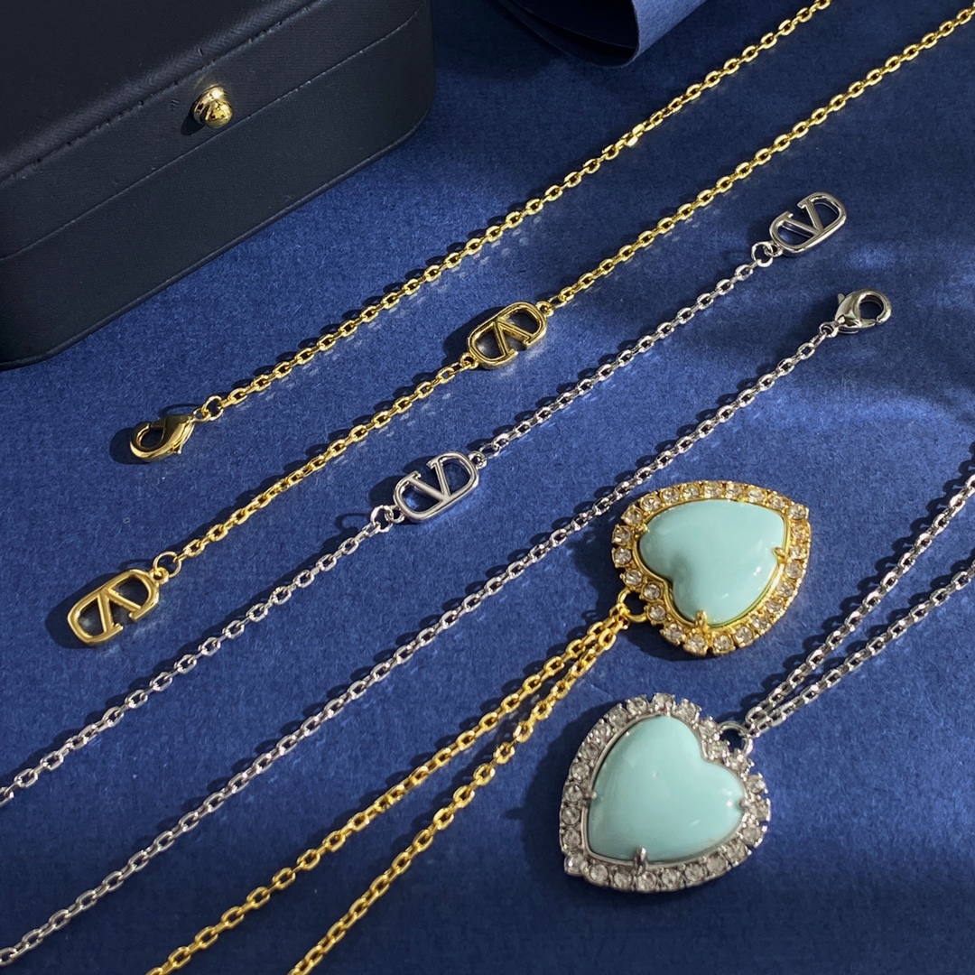 VTN058 Valentino Garavani COEUR HYPERBOLE Metal,resin,crystal necklace - ccjewelryacc