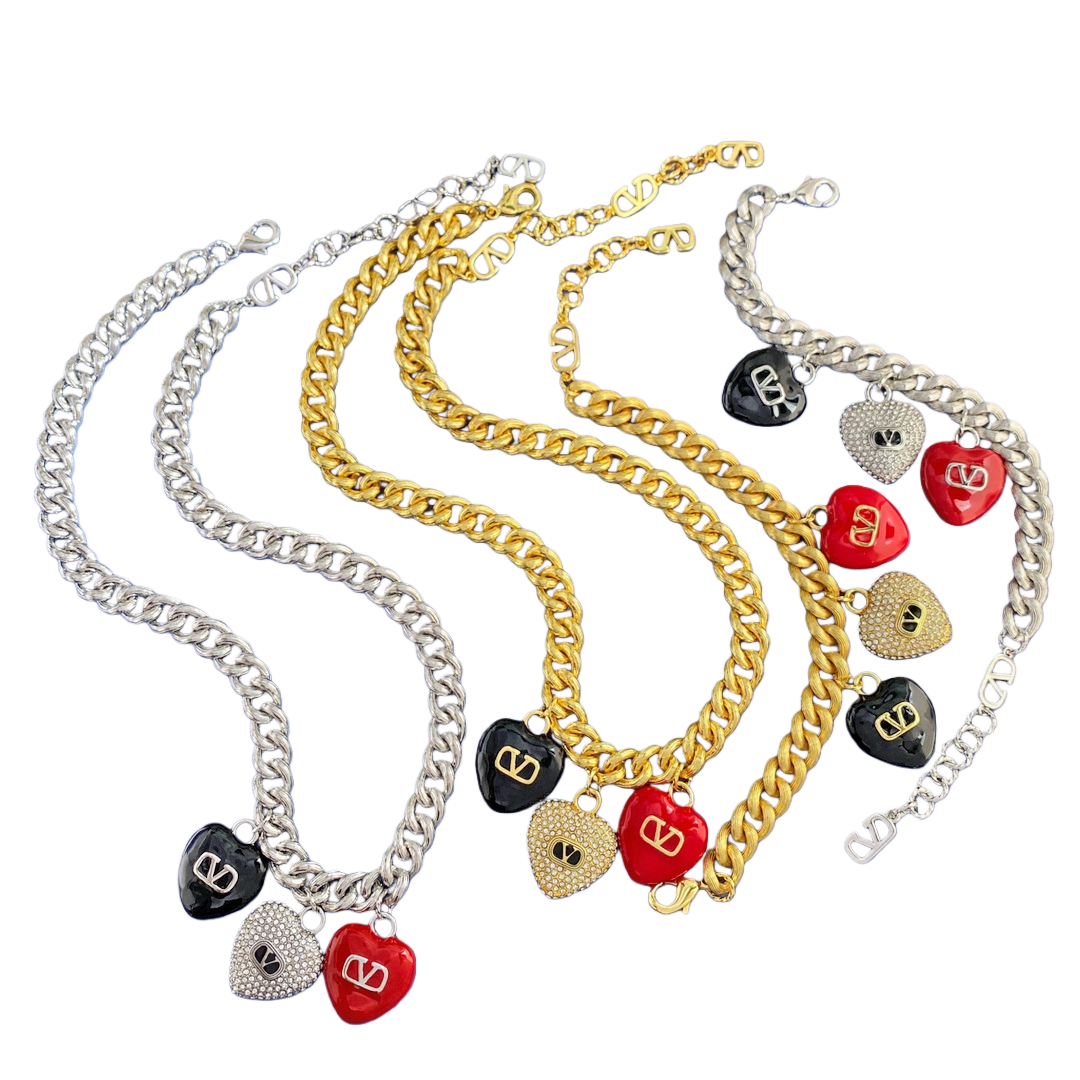 VTN055 Valentino Garavani COEUR ROYAL Metal enamel crystal - ccjewelryacc