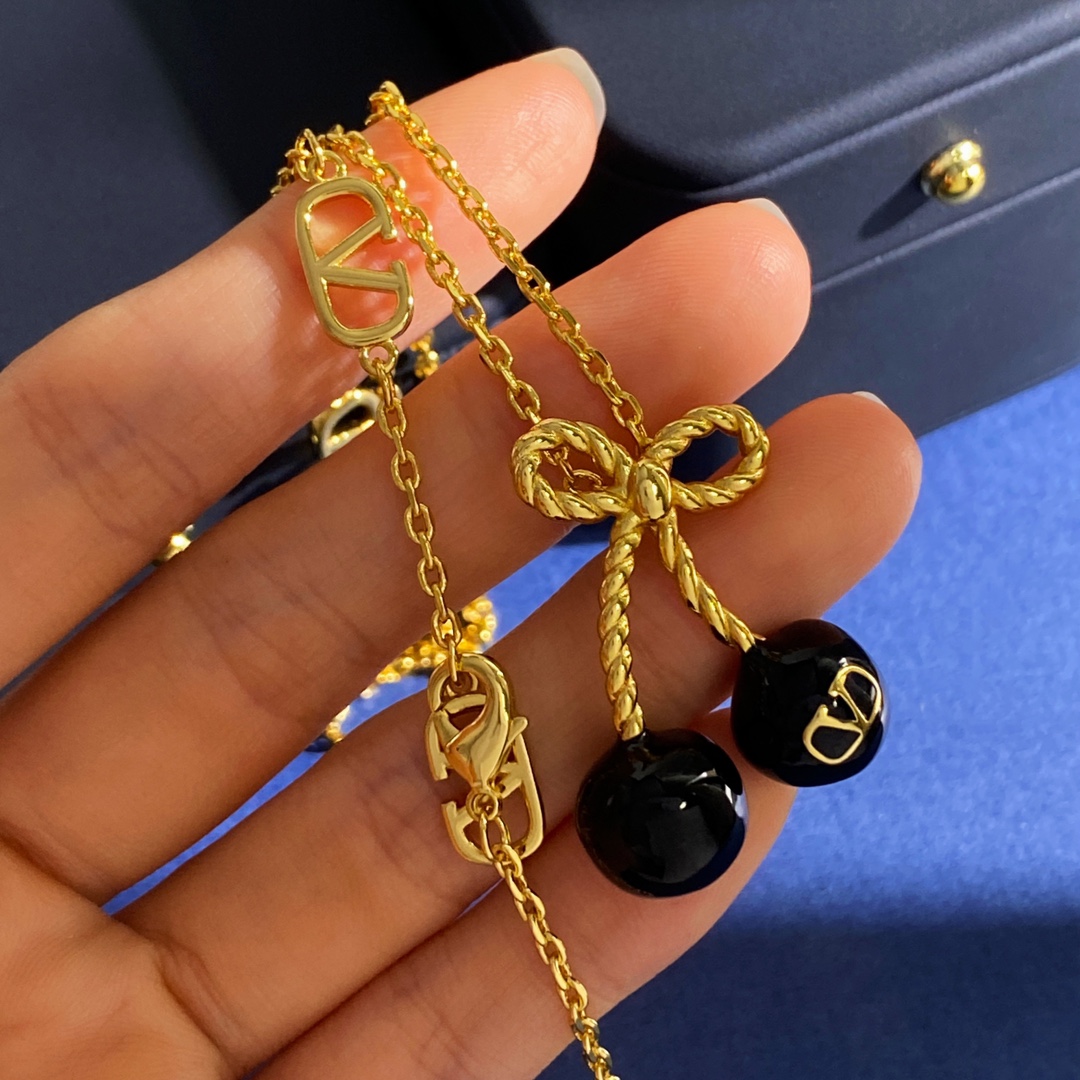 VTN053 Valentino Garavani Cherryfic necklace - ccjewelryacc