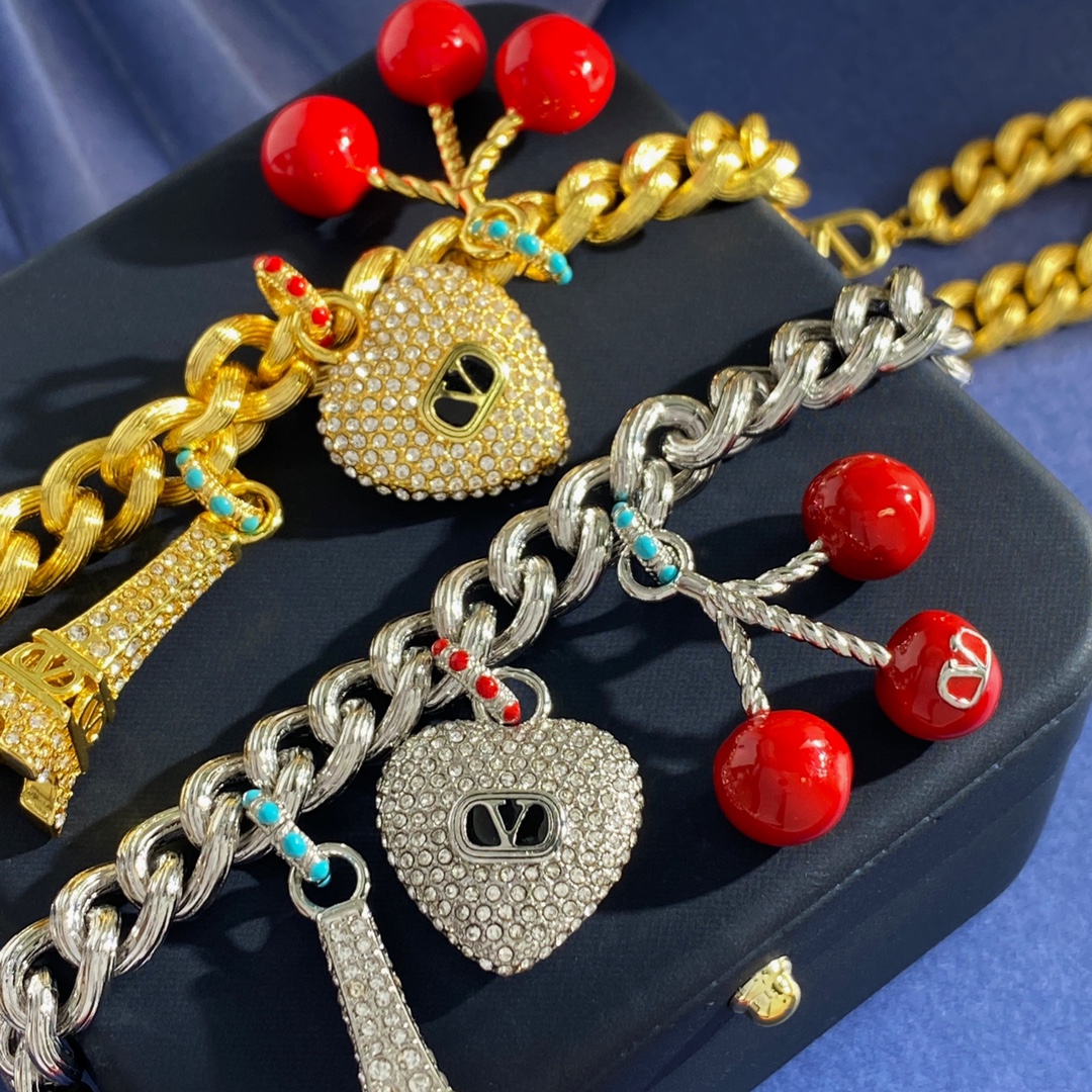 VTN056 Valentino Garavani COEUR ROYAL Metal enamel crystal - ccjewelryacc