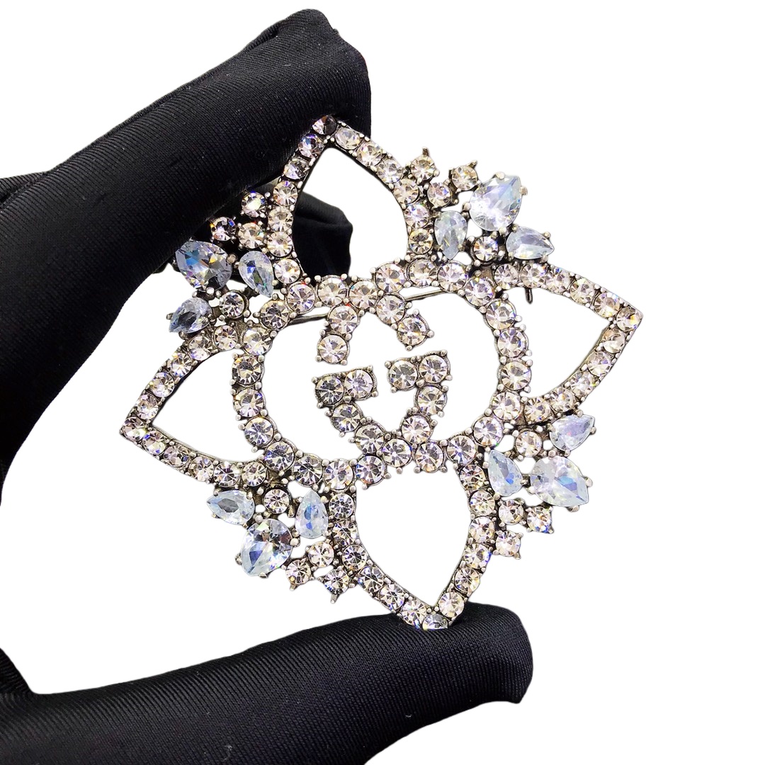 GGB038 Swarovski crystal GG brooch pin - ccjewelryacc