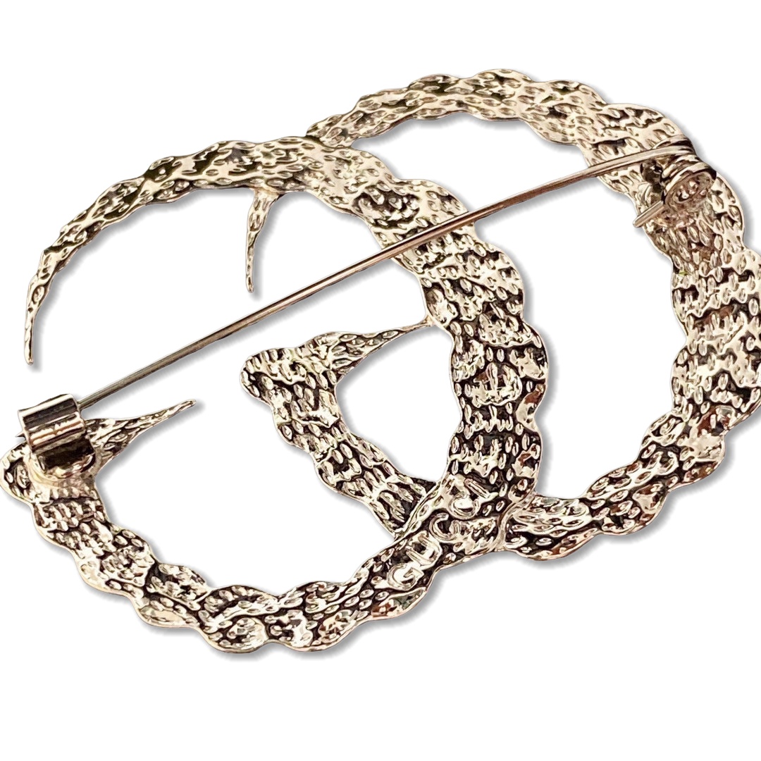 GGB047 Rhinestone GG Logo Brooch - ccjewelryacc