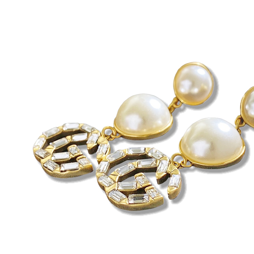 GGE084 Pearl and crystal GG logo drop earring - ccjewelryacc